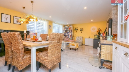 Prodej rodinného domu 200 m², Výšovice