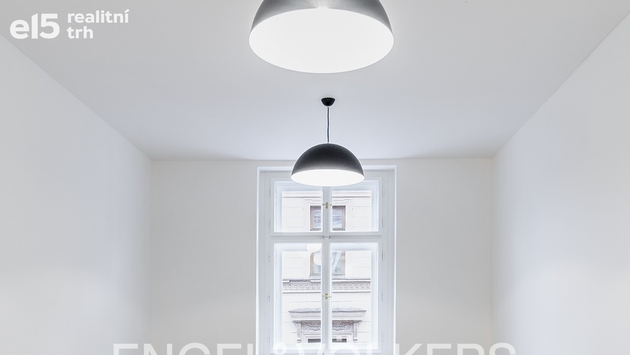 Pronájem bytu 2+kk 53 m², Praha - Smíchov