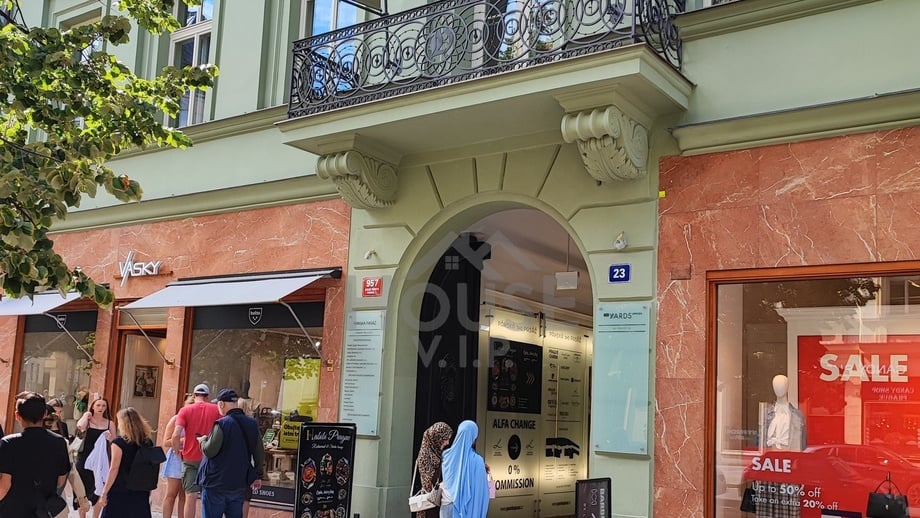 Pronájem obchodního prostoru 7 m², Praha - Staré Město