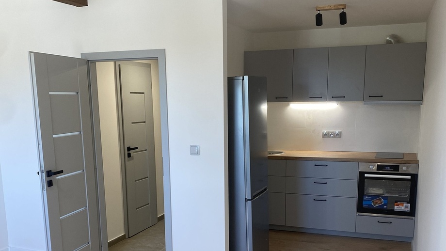 Pronájem bytu 1+kk 32 m², Stochov