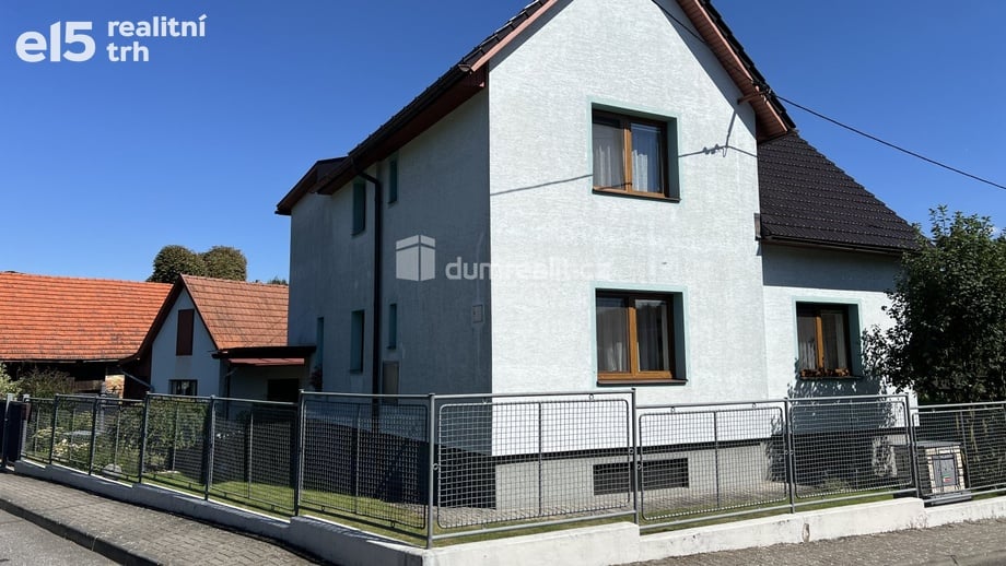 Prodej rodinného domu 848 m², Branky