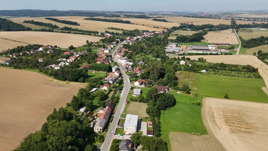 Prodej stavebního pozemku 1 315 m², Lipová