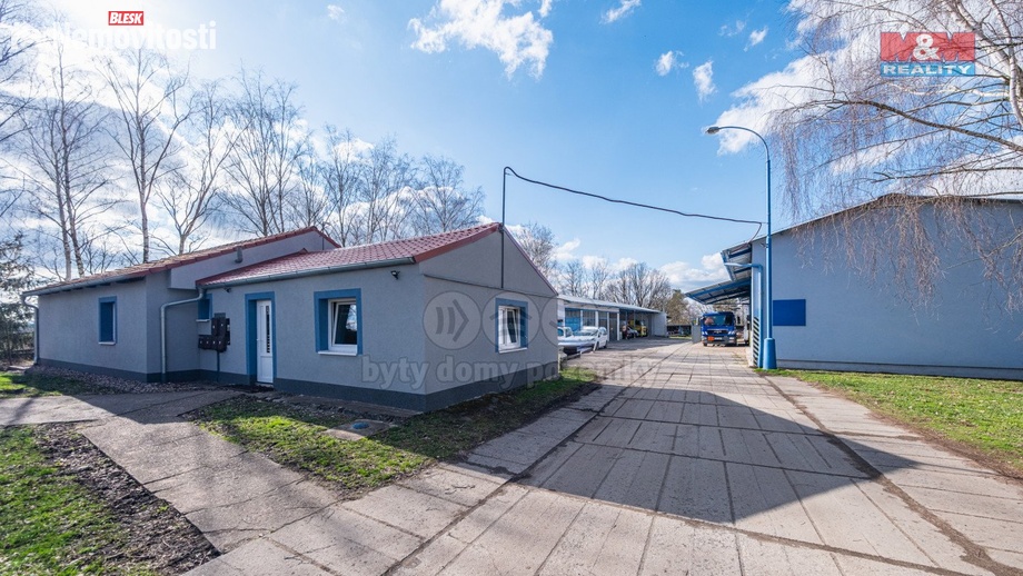 Prodej obchodního prostoru 832 m², Lišany