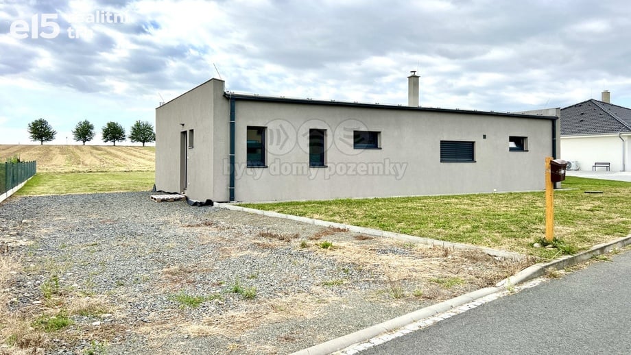 Pronájem rodinného domu 110 m², Holasovice