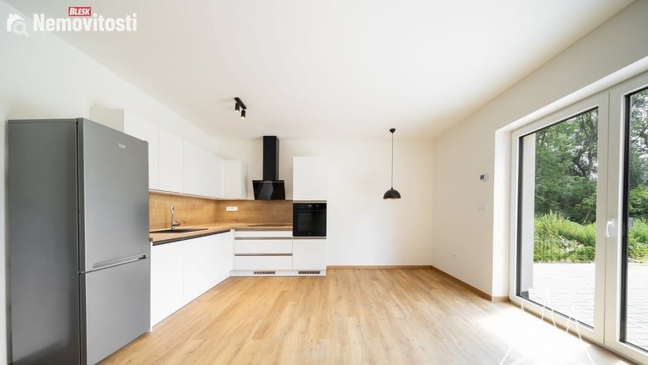 Pronájem bytu 2+kk 55 m², Vrdy