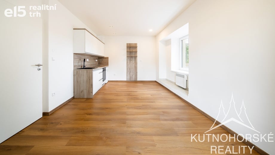 Pronájem bytu 1+kk 35 m², Vrdy