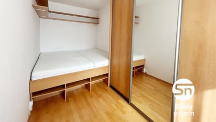 Pronájem bytu 2+1 46 m², Praha - Hlubočepy