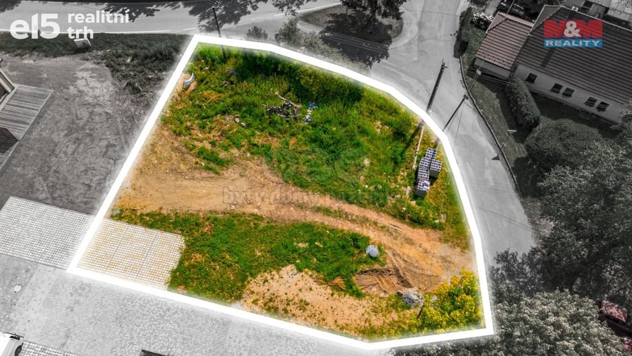 Prodej stavebního pozemku 800 m², Černá v Pošumaví