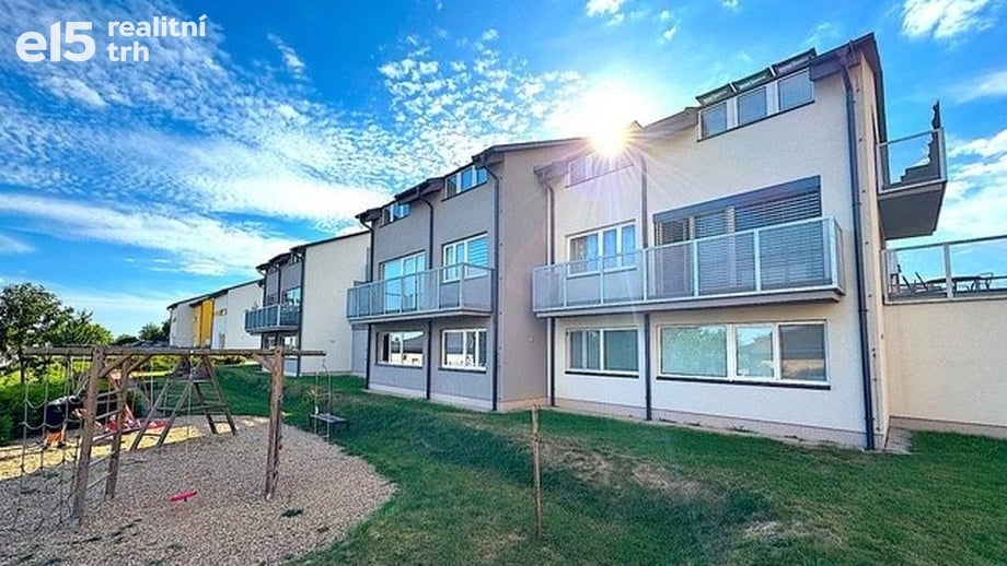 Pronájem bytu 2+kk 57 m², Znojmo - Přímětice