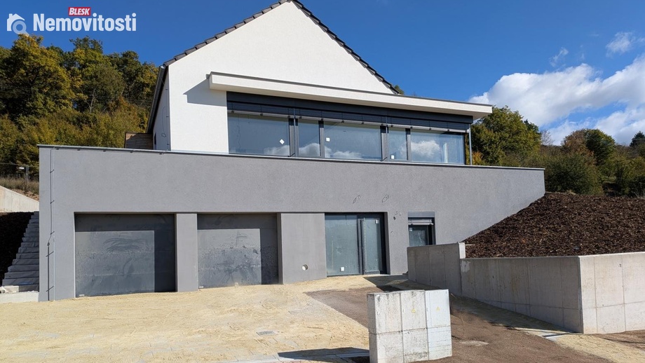 Prodej rodinného domu 205 m², Ochoz u Brna