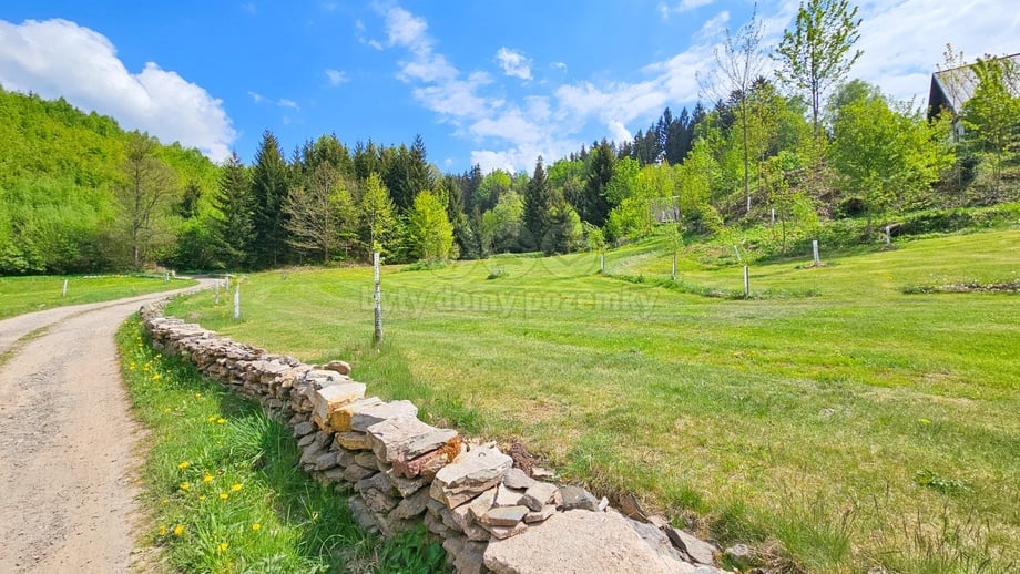 Prodej stavebního pozemku 2 853 m², Nový Hrádek
