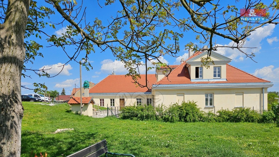 Pronájem bytu 1+kk 31 m², Studeněves