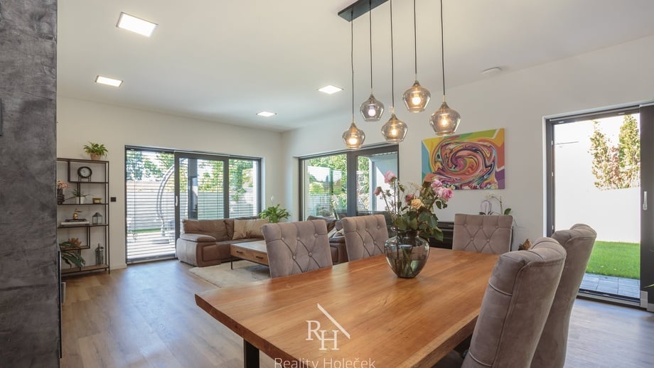 Prodej rodinného domu 160 m², Dolany