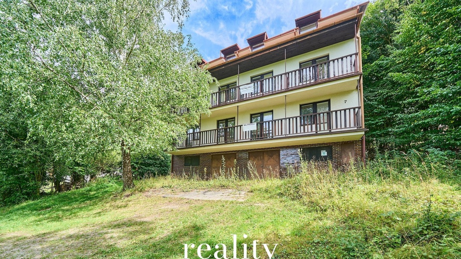 Prodej chaty 300 m², Bítov
