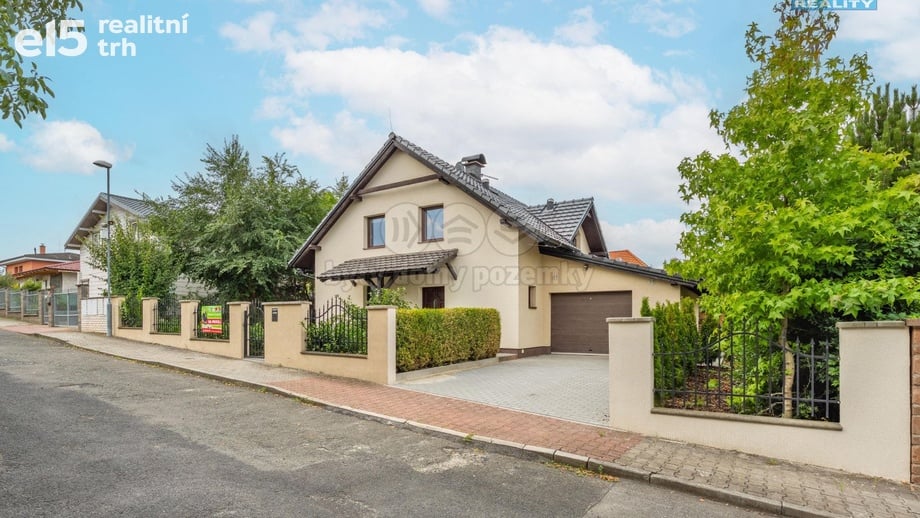 Prodej rodinného domu 132 m², Úvaly