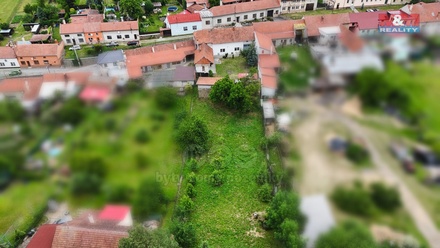 Prodej stavebního pozemku 2 068 m², Myslejovice