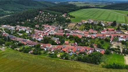 Prodej stavebního pozemku 2 068 m², Myslejovice