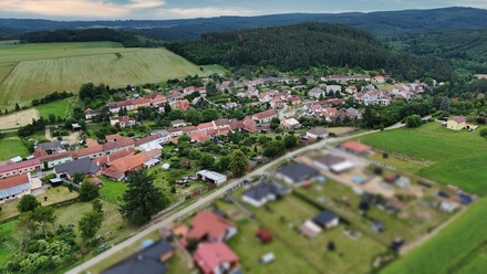 Prodej stavebního pozemku 2 068 m², Myslejovice