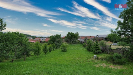 Prodej stavebního pozemku 2 068 m², Myslejovice