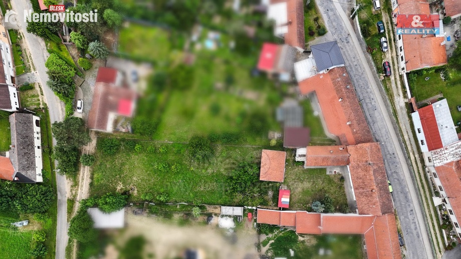 Prodej stavebního pozemku 2 068 m², Myslejovice