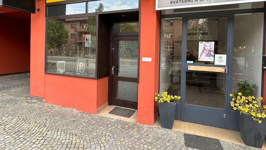 Pronájem obchodního prostoru 42 m², Třebíč
