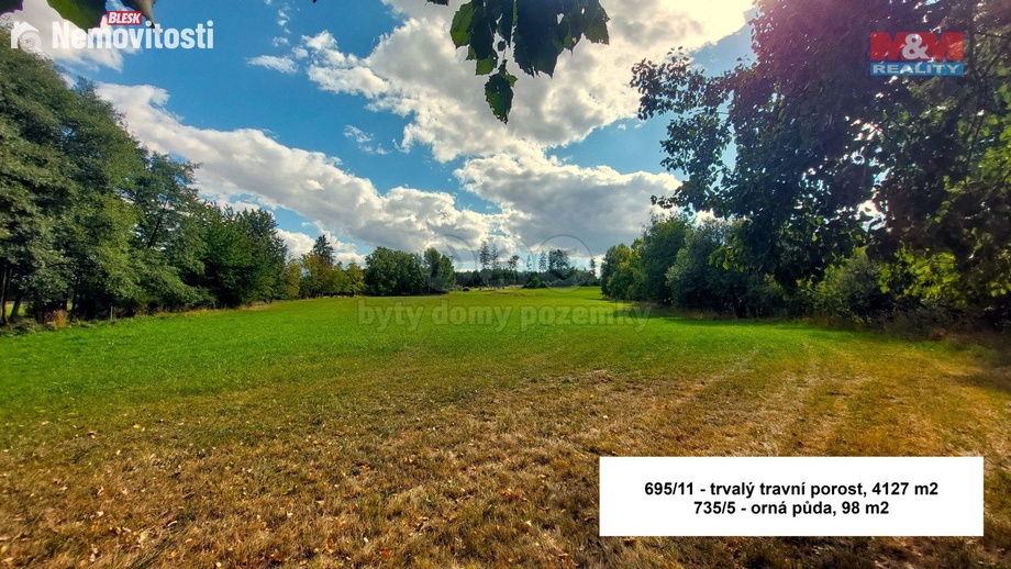 Prodej pole 27 953 m², Štoky