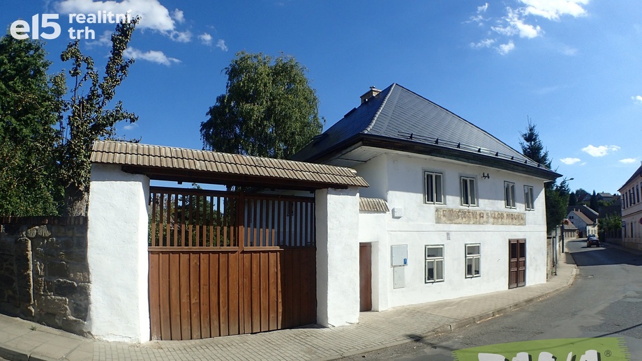 Prodej rodinného domu 240 m², Mšeno