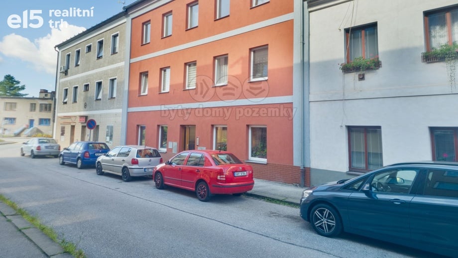 Pronájem bytu 1+1 40 m², Úpice
