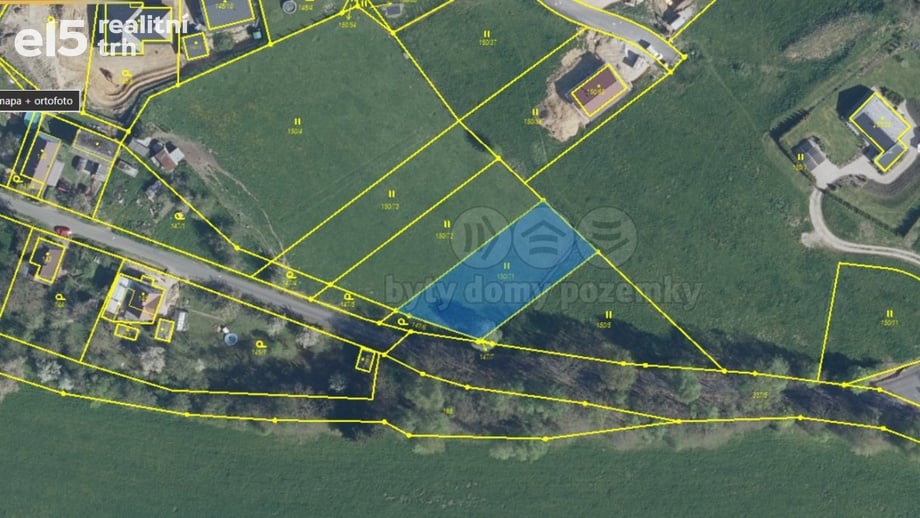 Prodej stavebního pozemku 1 110 m², Šabina