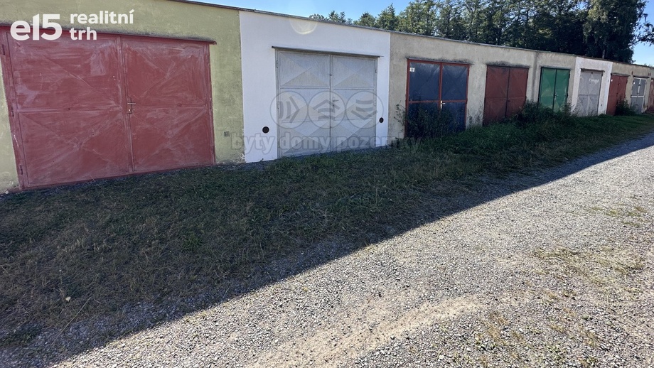 Prodej garáže 18 m², Polička