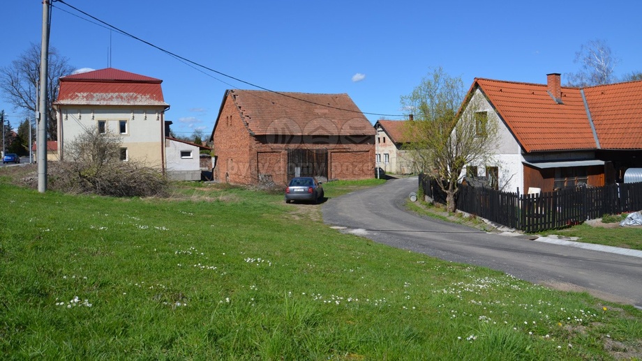 Prodej komerčního pozemku 862 m², Chrast