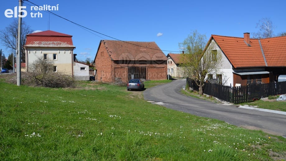 Prodej komerčního pozemku 862 m², Chrast