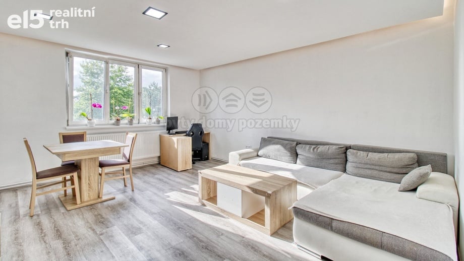 Prodej bytu 3+1 74 m², Vraný