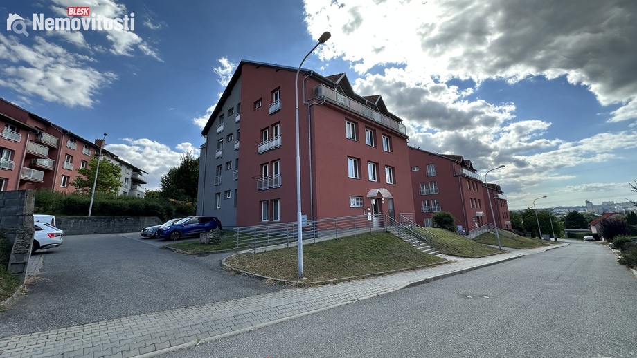 Pronájem bytu 1+kk 38 m², Brno - Černovice