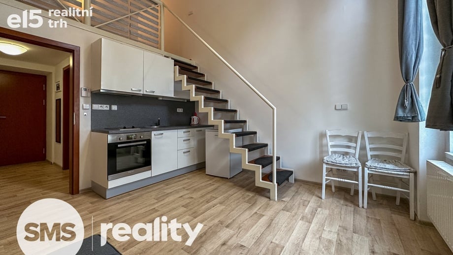 Pronájem bytu 1+kk 31 m², Opava (nečleněná část města)