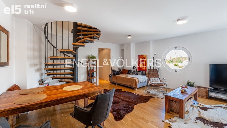 Pronájem bytu 3+kk 119 m², Praha - Vyšehrad