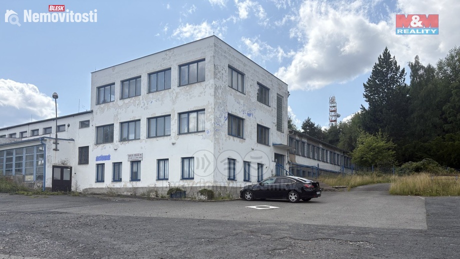 Pronájem kanceláře 500 m², Háje