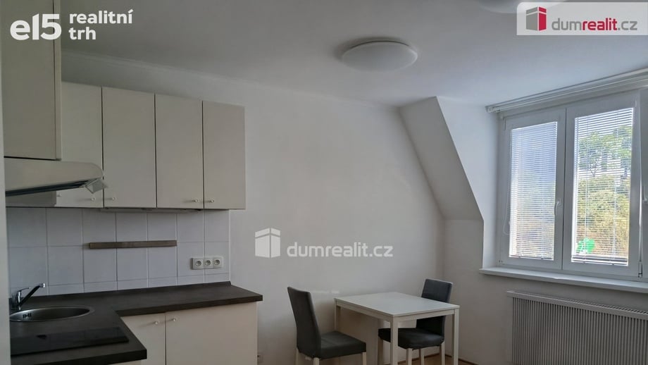 Pronájem bytu 1+1 28 m², Praha 4