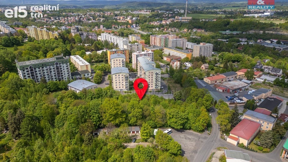 Prodej komerčního pozemku 4 294 m², Karlovy Vary
