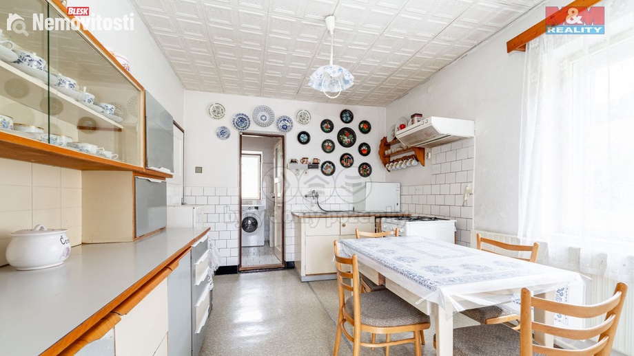 Prodej chalupy 192 m², Sněžné