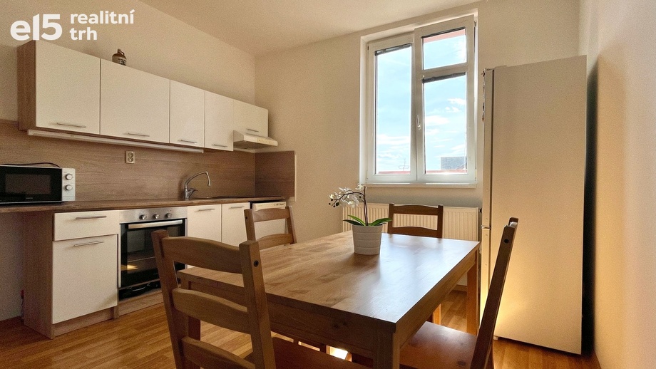 Prodej bytu 2+1 65 m², Brno - Černovice