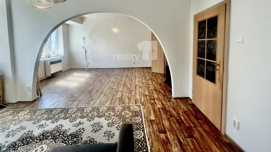 Pronájem bytu 1+kk 46 m², Praha 4