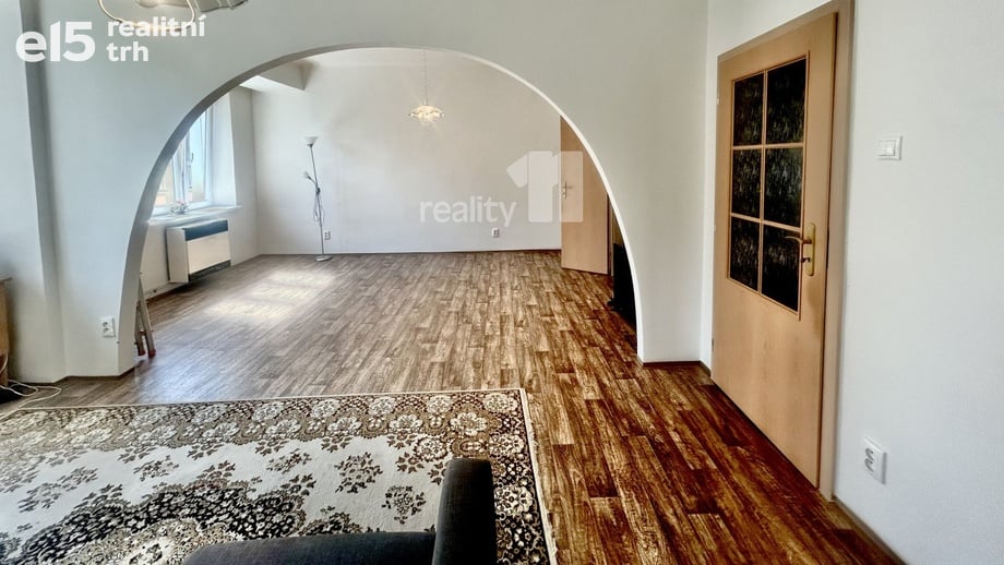 Pronájem bytu 1+kk 46 m², Praha 4