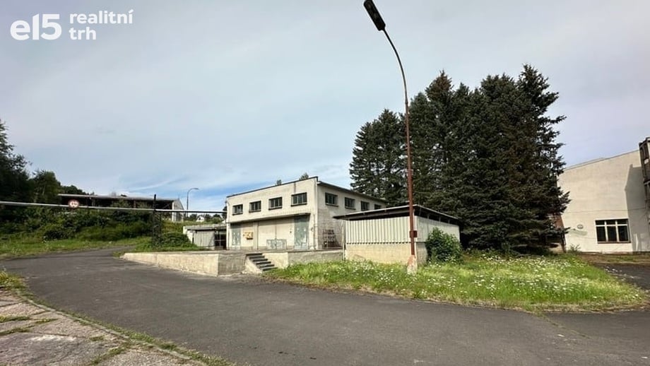 Prodej skladu 480 m², Luby