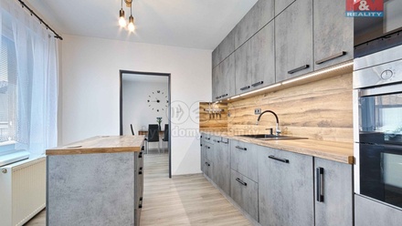 Prodej bytu 3+1 73 m², Pacov