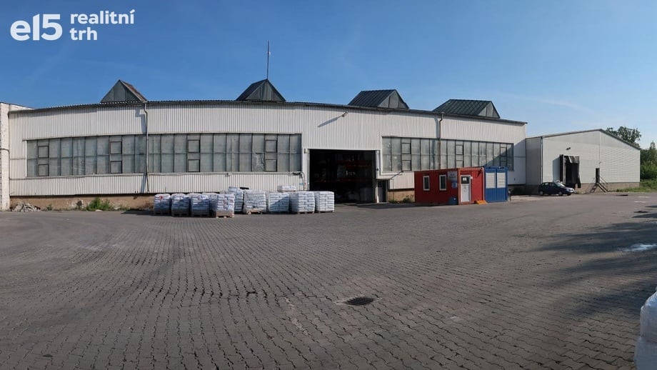 Prodej skladu 2 150 m², Zdice