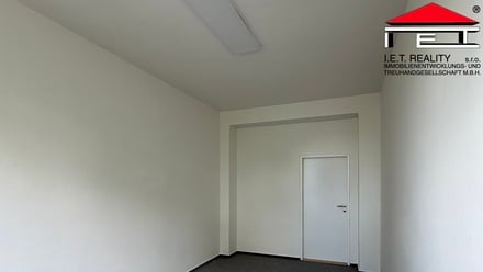 Pronájem kanceláře 380 m², Brno - Horní Heršpice