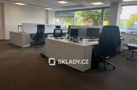 Pronájem kanceláře 230 m², Brno