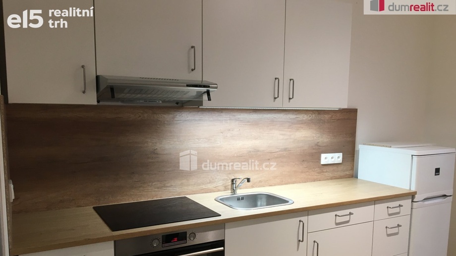Pronájem bytu 1+1 32 m², Praha 4