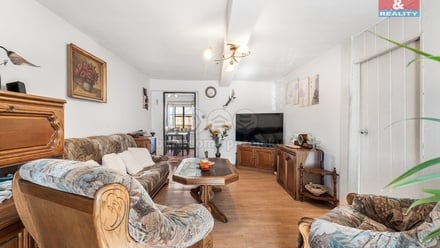 Prodej rodinného domu 270 m², Veselé